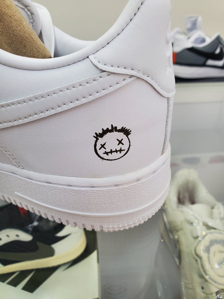 SNEAKER DESIGN STUDIO