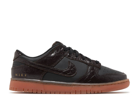 Dunk Low SE Chocolate Croc
